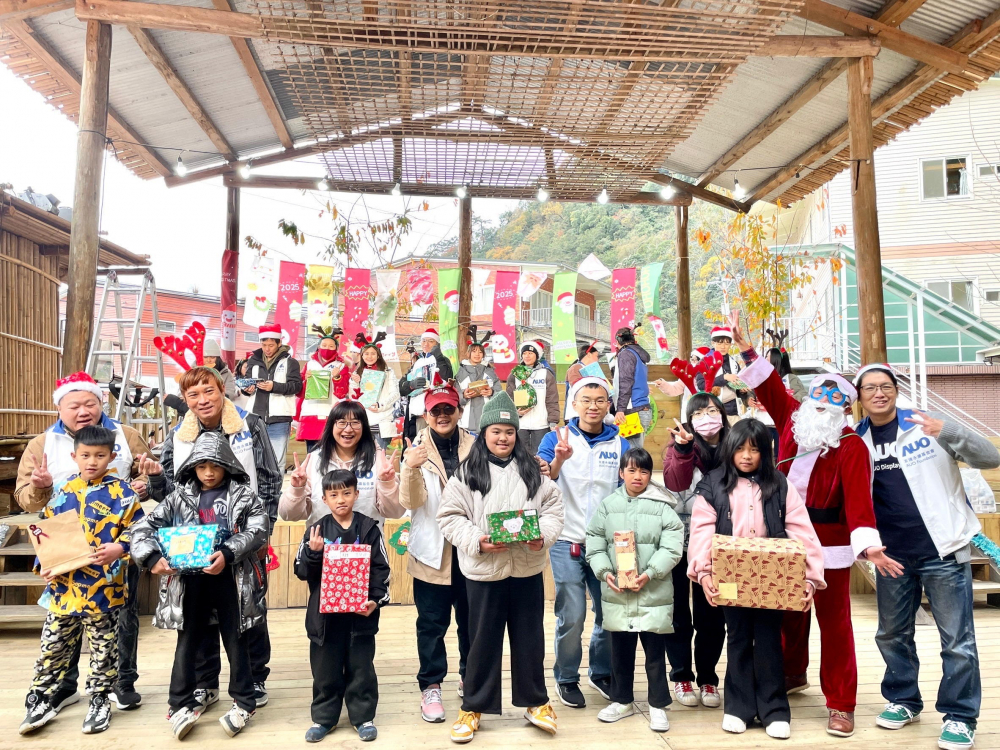 友達永續基金會號召「圓夢計畫」行動連續23年，由同仁凝聚內部愛心與資源送往偏鄉，累積為逾萬名兒童圓夢，實踐友達共創共好的永續精神。